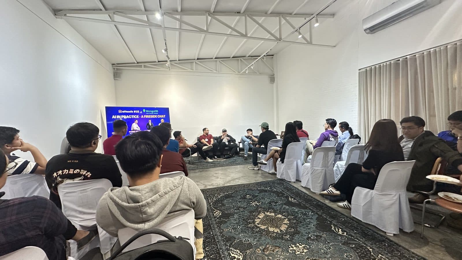 The room at Guijo Studios during eHeads 15
