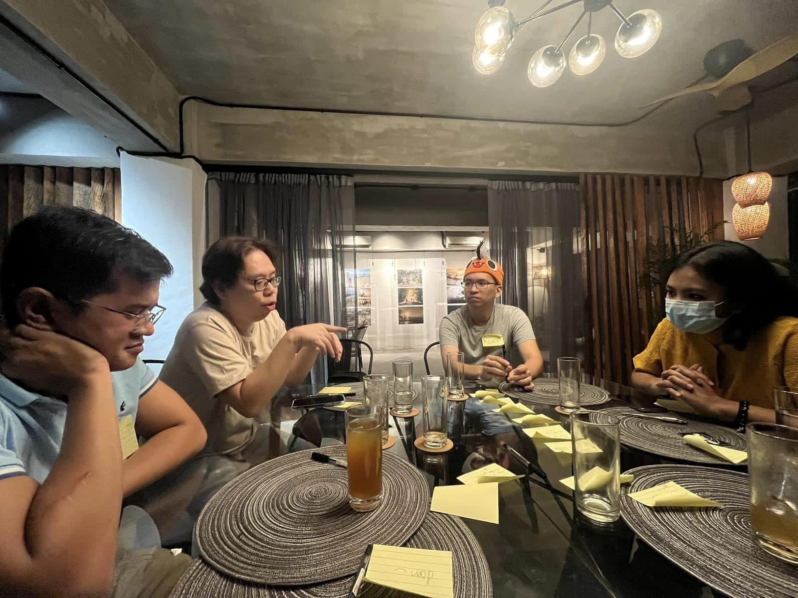 Small-group discussion at eHeads 5